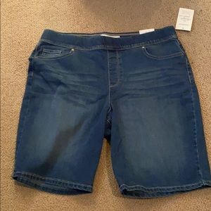 Bermuda mid rise denim shorts